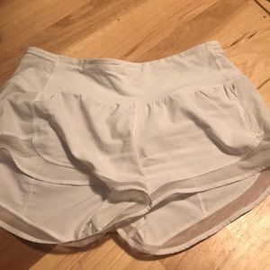 White lululemon shorts